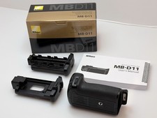  Near Mint Nikon MB-D11 Multi-Power Battery Pack for Nikon D7000 In Box