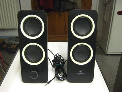 LOGITECH Z 2200 Multimedia  PC Speakers -2.0 Stereo schwarz/ weiss