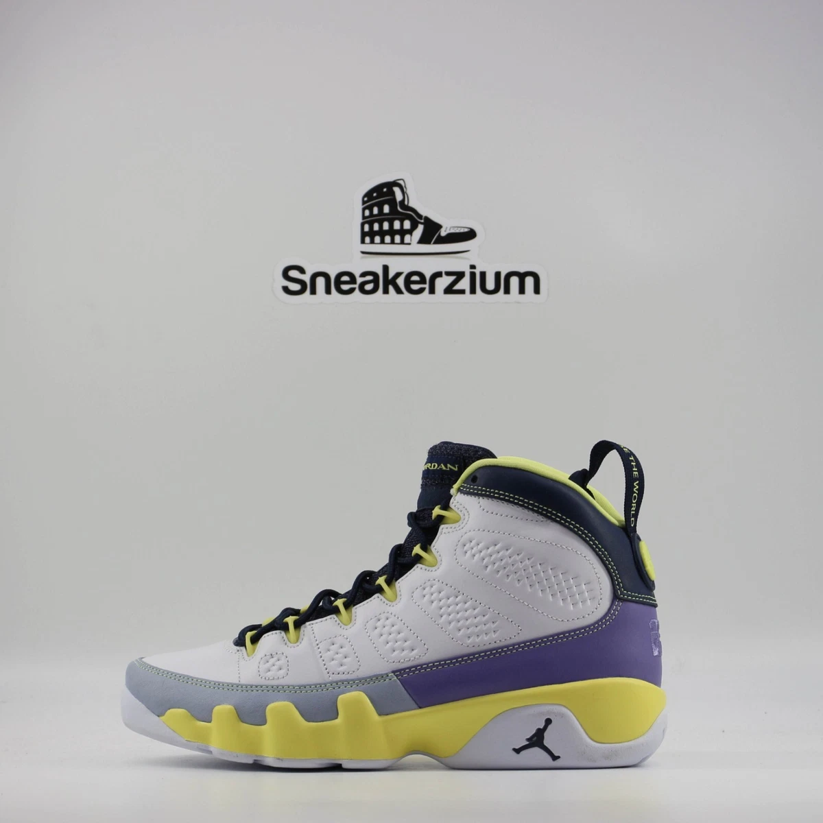 Retro 9 deals clothes