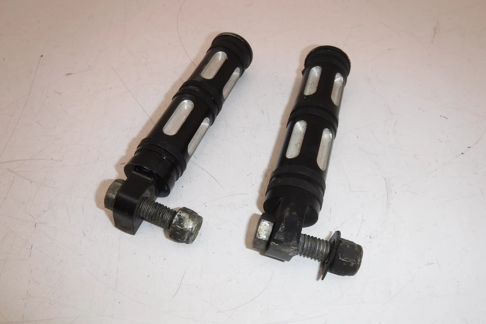 99-02 Harley-Davidson Sportster 1200 PAR DE CLAVIJAS DE PIE DE PASAJERO TRASERO  Foto 3 de 4