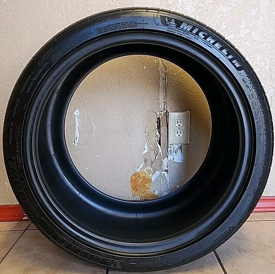 305/30ZR20 99Y Michelin Pilot Sport All Season 4 ZP 9/32 DOT 1224