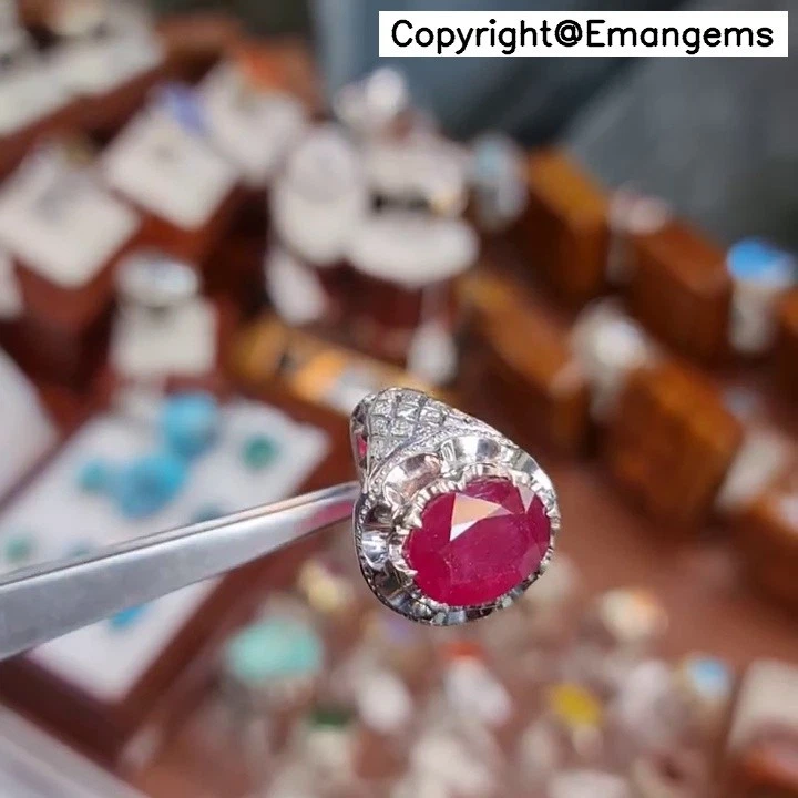 Anillo Rubí Rojo Natural Navidad Plata de Ley 925 - Origen Birmano Elegante Handmad Foto 2 de 4