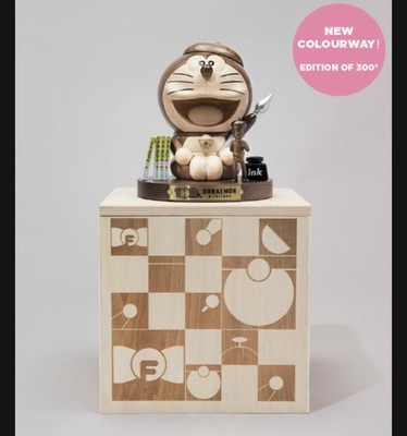 100% Doraemon And Friends Woodcarving  Hong kong Limited Edition DDT Rare Statue
