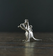 Charms Anhänger Silber 925 Känguru mit Boxhandschuhen - humorvoll & Australien