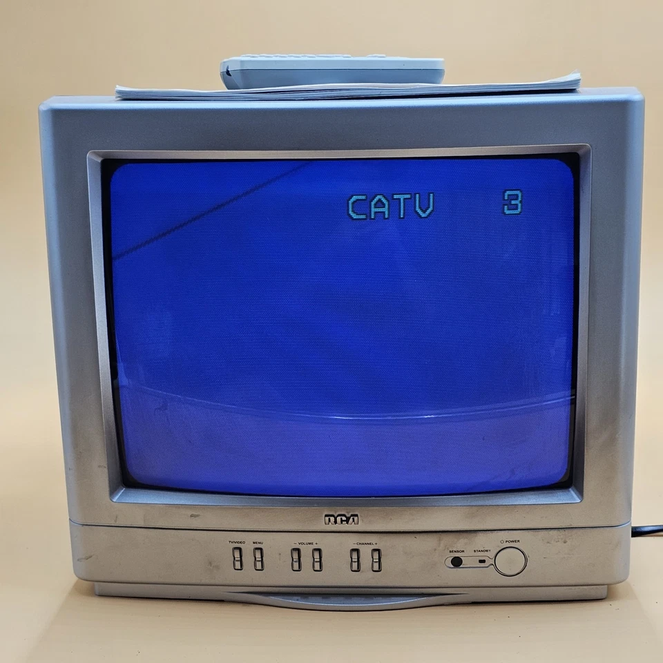 RCA TV 13V420T Color TV Television 13” Retro Gaming With Remote & Manual - Image 2 of 4