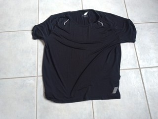 ZARA ATHLETICZ SIZE "XL" SCHWARZ AUFDRUCK ULTRALIGHT