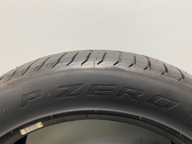 Brand New 275 45 19 Pirelli PZero XL with 100% life FULL/32s 108y Rolls Royce