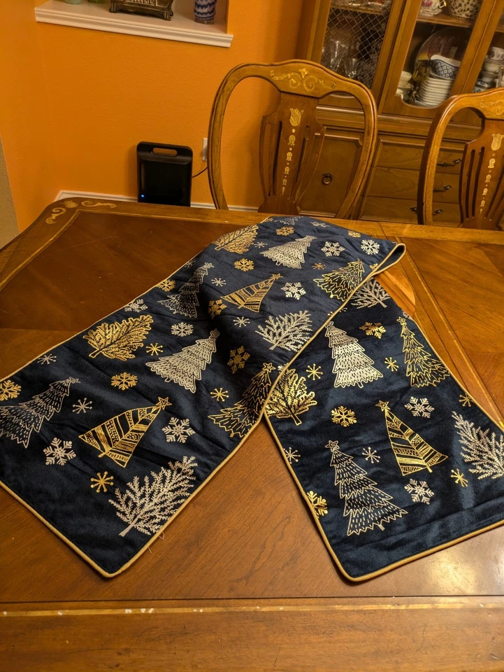 Centro de mesa para casa y jardín 14”x70” decorado en oro azul Foto 3 de 4