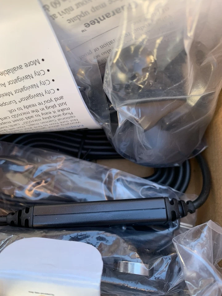 Garmin Nuvi 1450 LMT 5" GPS-lifetime Maps With Charger And Power Cord-bundle - Image 3 of 4