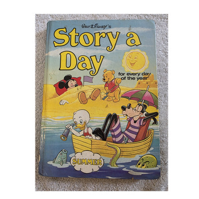 Disney Story a Day Summer Book 1978 Mickey Mouse Winnie Pooh Bambi Pinocchio
