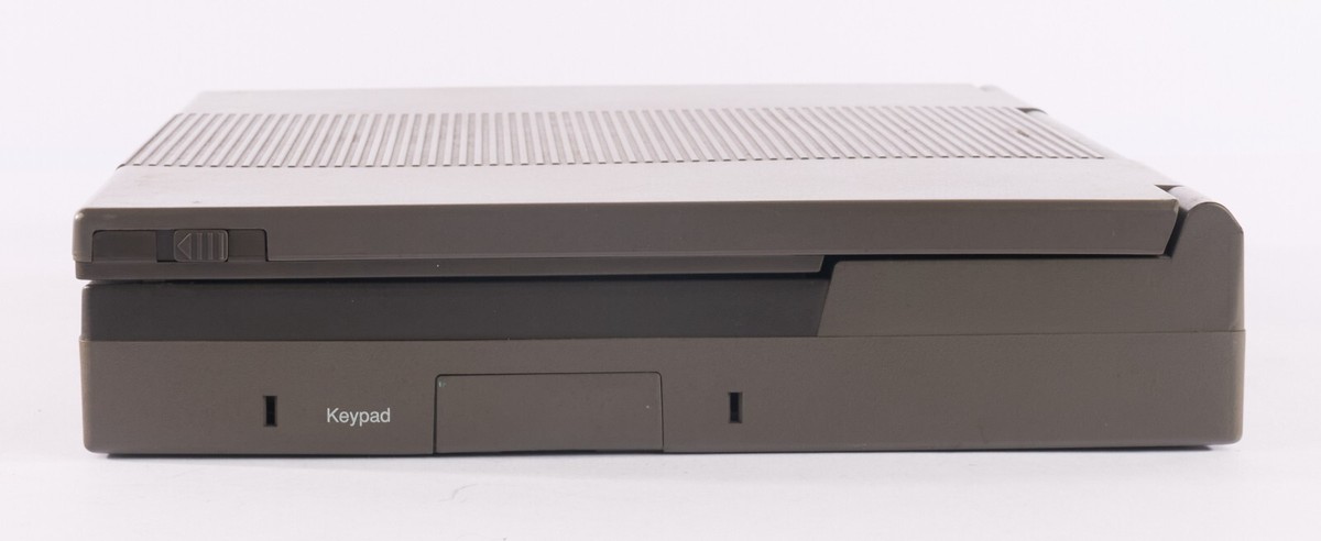 Texas Instruments Travelmate 4000ノートパソコン Texas Instruments Travelmate 4000E Color 486 WinDX2/40MHZ
