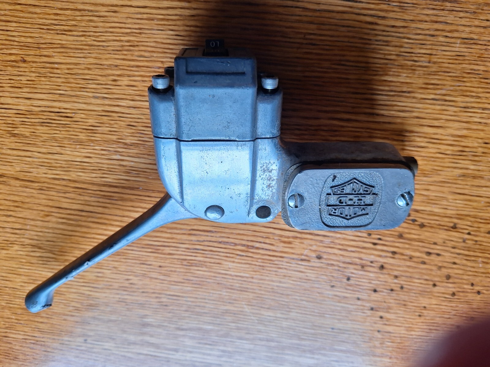 Shovelhead front Master Cylinder, Switch Housing, Brake lever, ETC. OEM