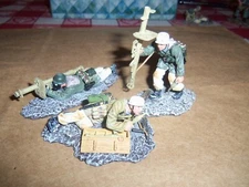 Thomas Gunn TGM003 Panzerschreck 3 Man Team Winter - RETIRED - Nice LOOK!