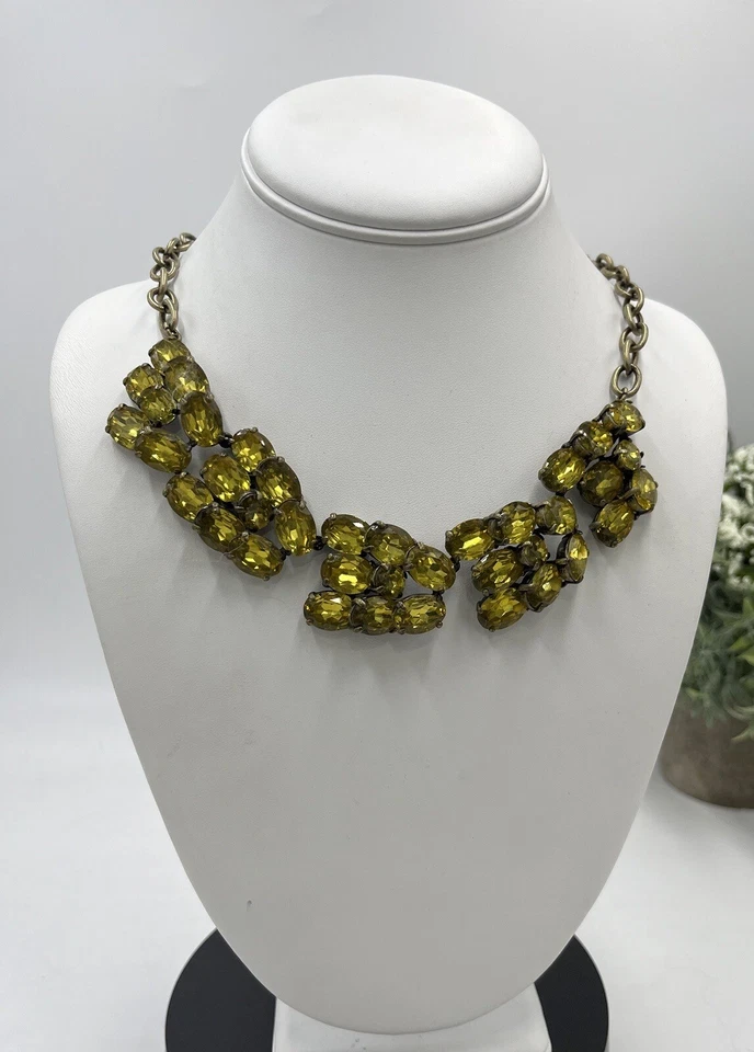 J. Collar de cadena de latón grueso brillante con pedrería amarilla facetada vintage CREW Foto 4 de 4