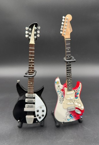 Jimi Hendrix 1967 Fender Electric Guitar Antique Miniatur 10-11 inch - Picture 1 of 10