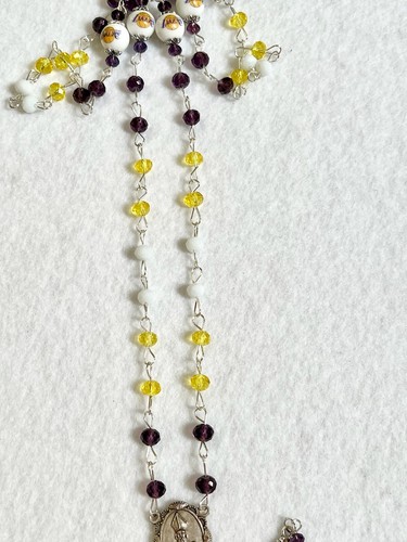 LOS ANGELES LAKERS ROSARY BASKETBALL GLASS BEAD NECKLACE COLLECTOR ORNAMENT NBA - Picture 6 of 8