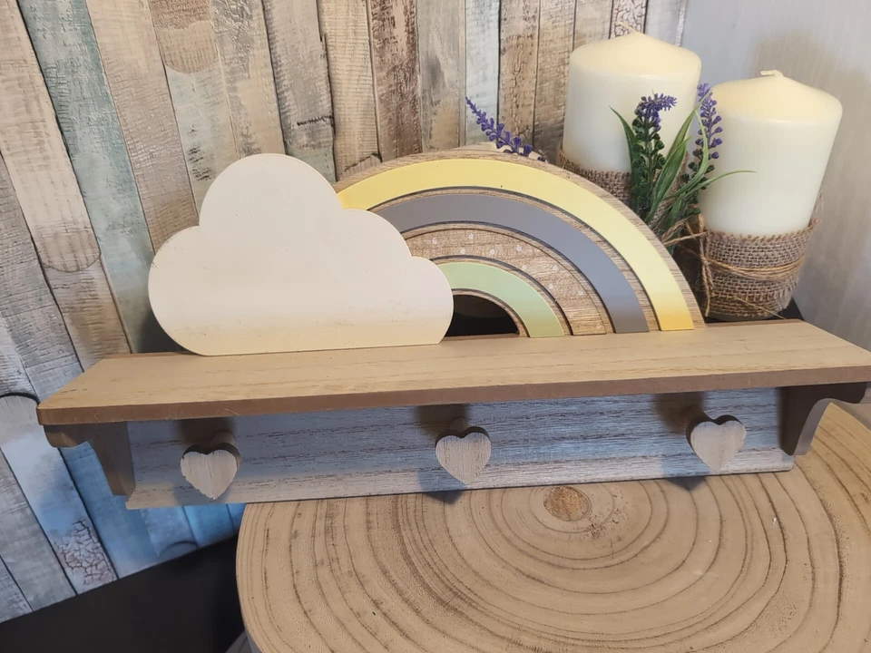 Prateleira arco-íris com ganchos de nuvem e coração 40cm de largura - Imagem 2 de 3