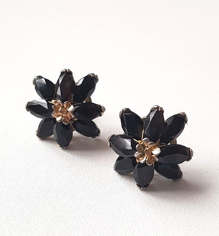 【国内発送】Triomphe Rhinestone Studs Triomphe Rhinestone Studs in Strass and Brass with Rhodium
