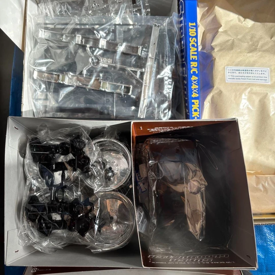 Tamiya Super Clod Buster Edición Cromo RC Camión 1/10 Eléctrico Todoterreno RC Kit Foto 3 de 4