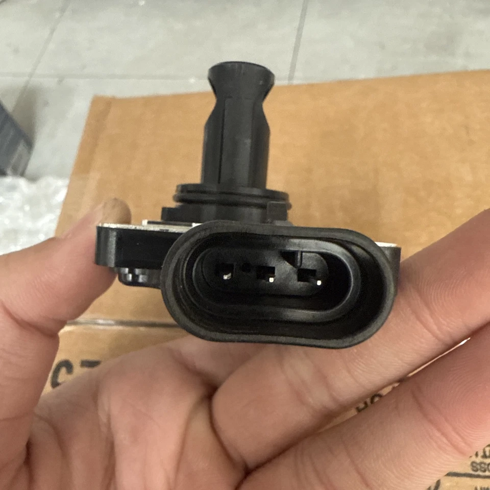 Sensor de flujo de aire de masa Hitachi MAF0005 para Buick Chevrolet Oldsmobile Pontiac V6 Foto 4 de 4