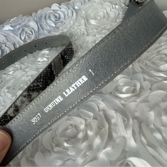 Rappaport Marble Snakeskin Pattern Leather Belt L… - image 4