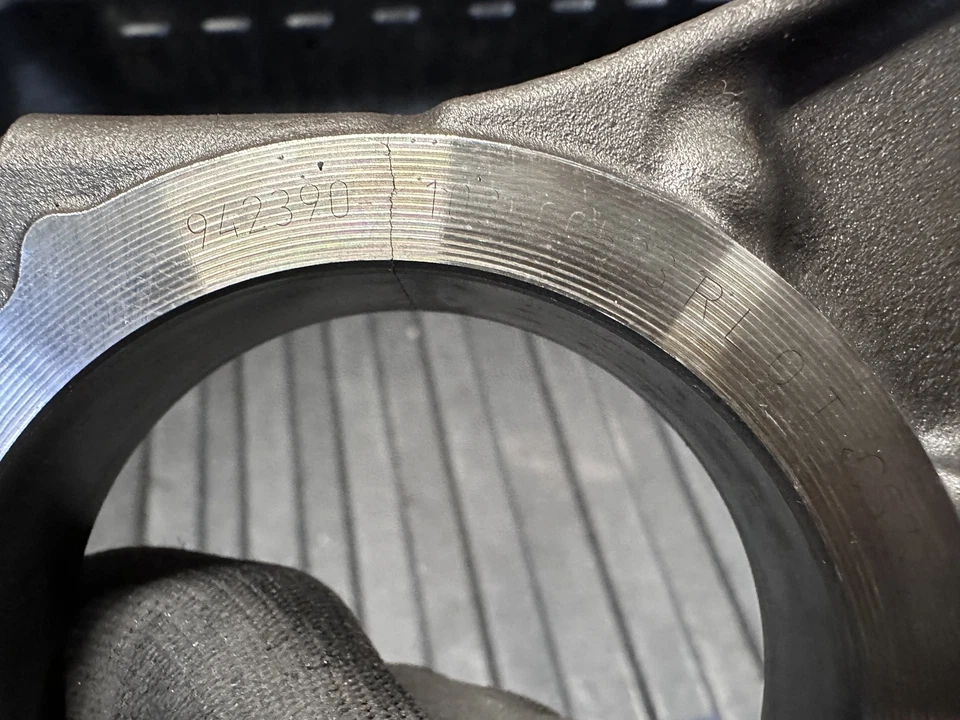 INFINITI FX30 M30 EX30 QX70 Piston with connecting rod 3.0 Diesel 175kw 2011 - Image 3 of 4