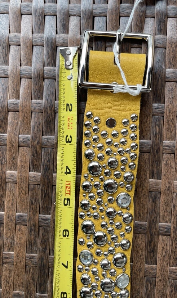 Auténtico cuero de búfalo mostaza JOED, tachuelas plateadas y pedrería vintage 32 Foto 3 de 4