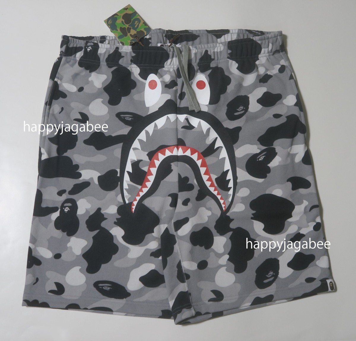 A BATHING APE Men's 1ST CAMO SHARK REGULAR FIT SWEAT SHORTS