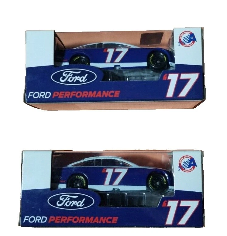 Autos de carrera Diecast Lionel Ford 2017 año del vehículo