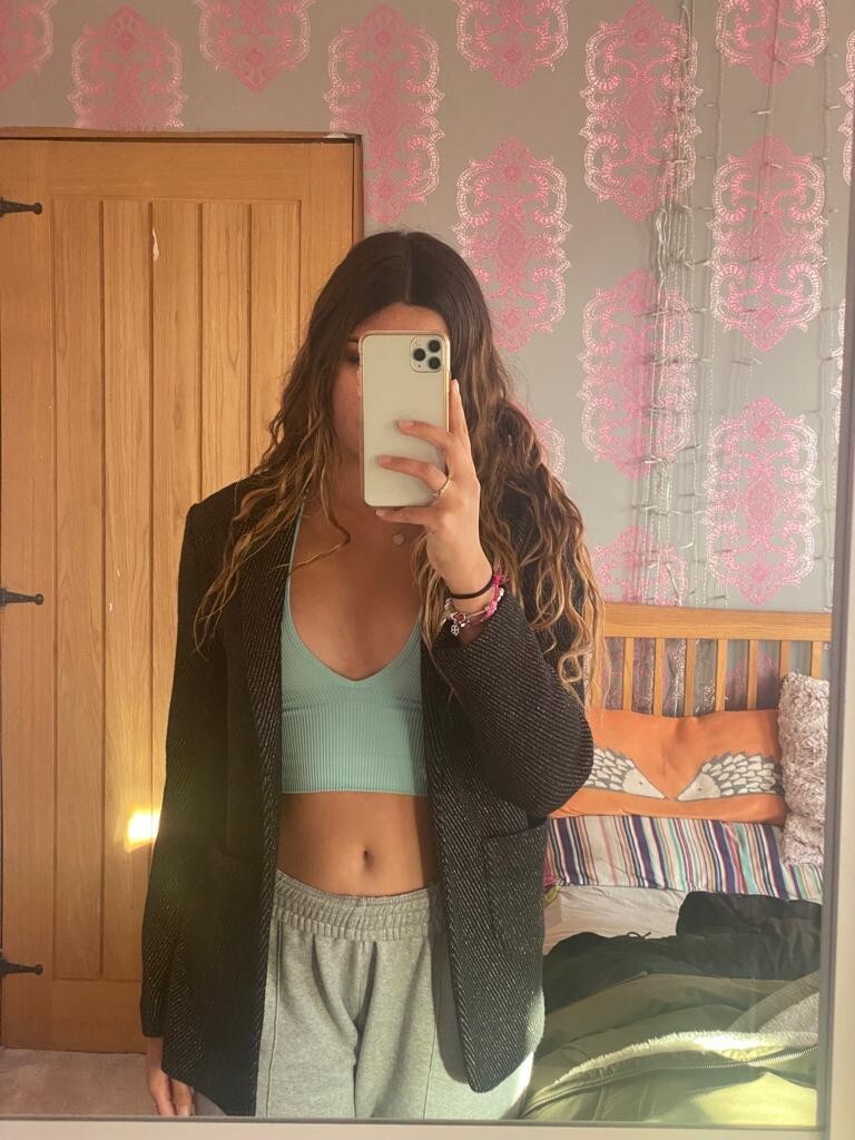Picture 1 of 16