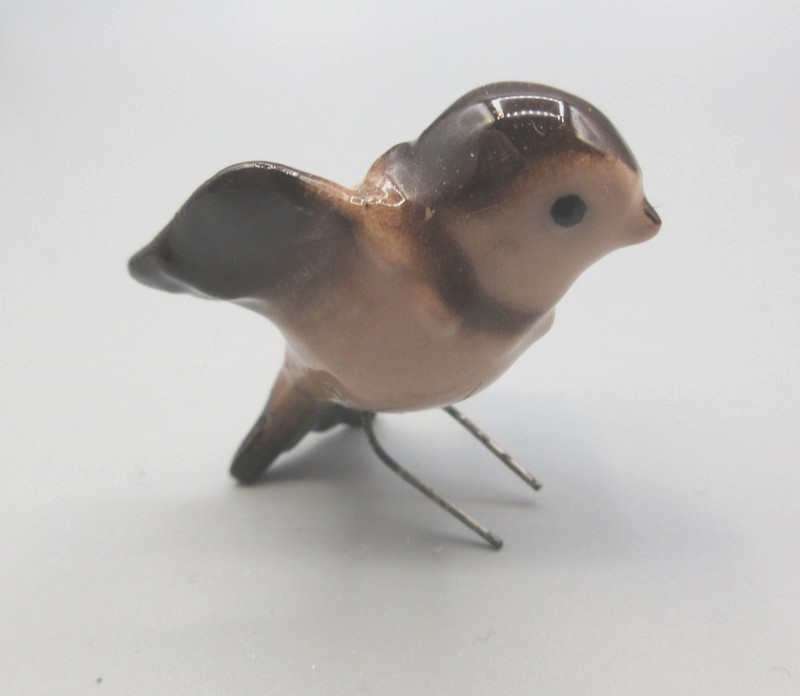 Vintage Hagen Renaker Miniature Pink & Brown Chickadee Wire Feet