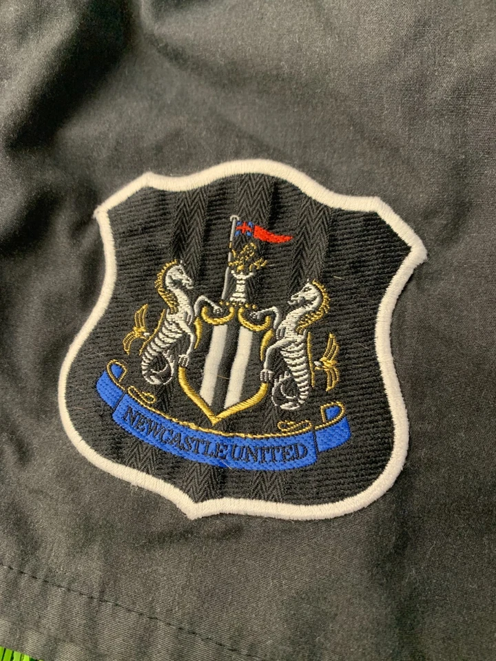NEWCASTLE UNITED 1995-1997 FÚTBOL PANTALONES CORTOS CASA ADIDAS ORIGINAL TALLA L 38 Foto 2 de 4