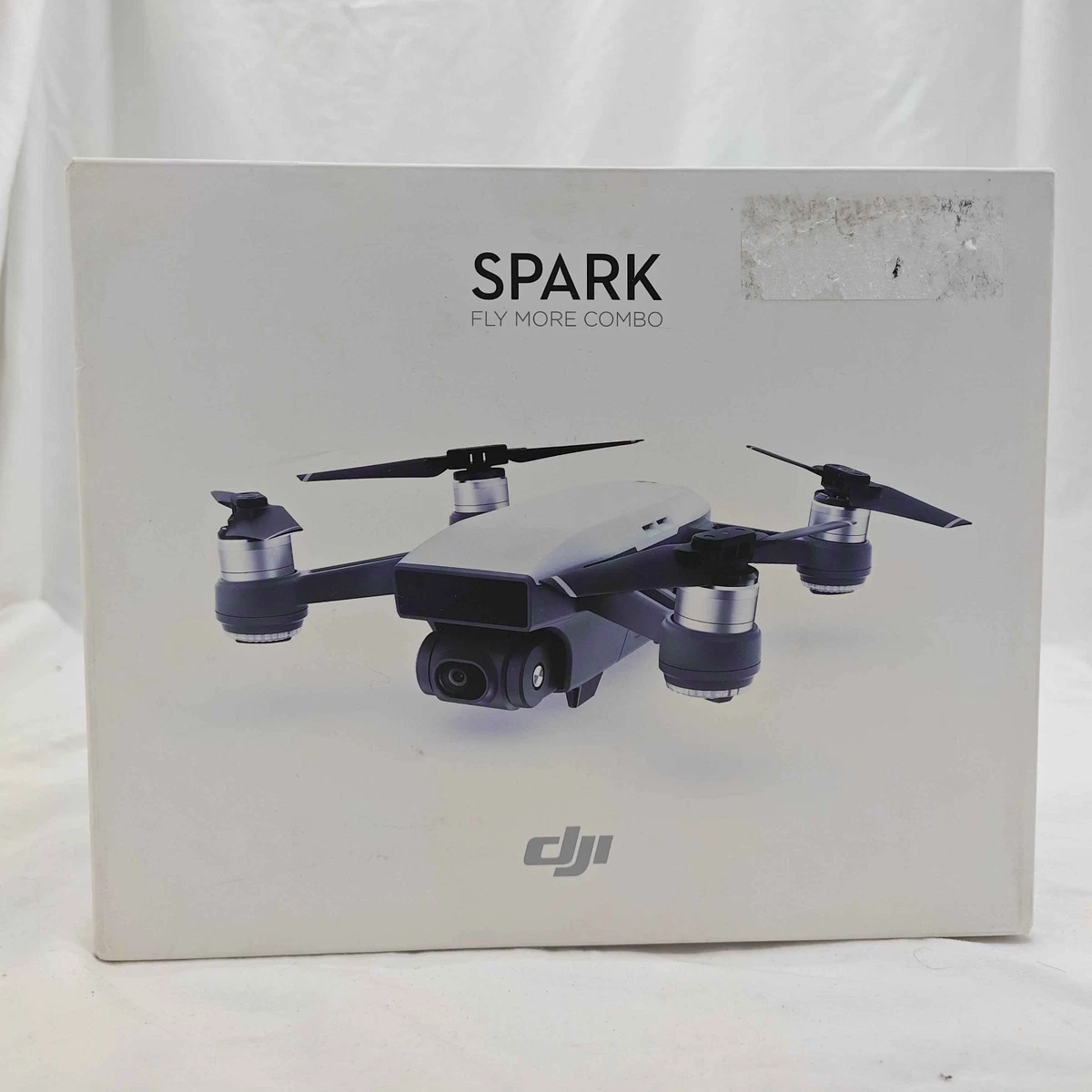 DJIスパーク Amazon.com: DJI Spark, Portable Mini Drone, Alpine White : Toys