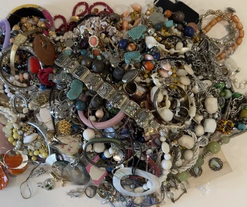 HUGE 10 Pounds Vintage-Now Costume Jewelry LOT Wear Repair Resell Harvest Craft