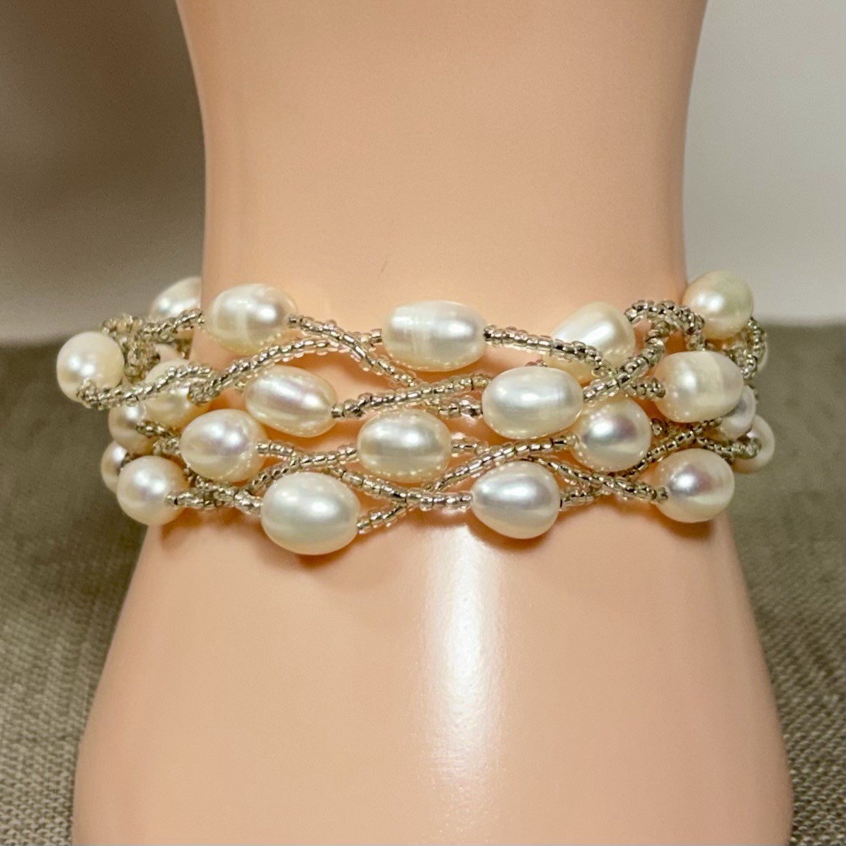 2 Bracelets Freshwater Baroque Pearl Glass Beaded SilverTone Magnetic Clasp 6.5”
