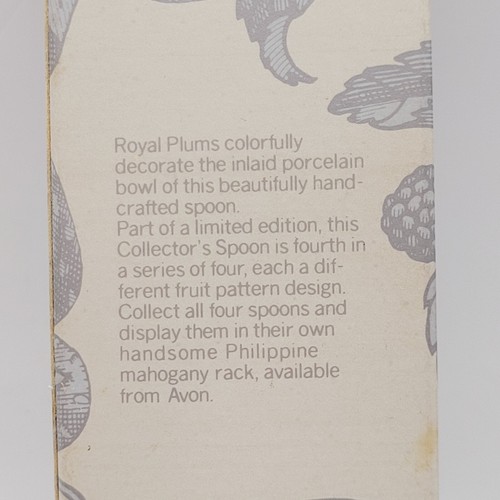 Cuchara Coleccionista AVON Royal Plums Porcelana con Incrustaciones Acero Inoxidable Japón con Caja LE - Imagen 21 de 21