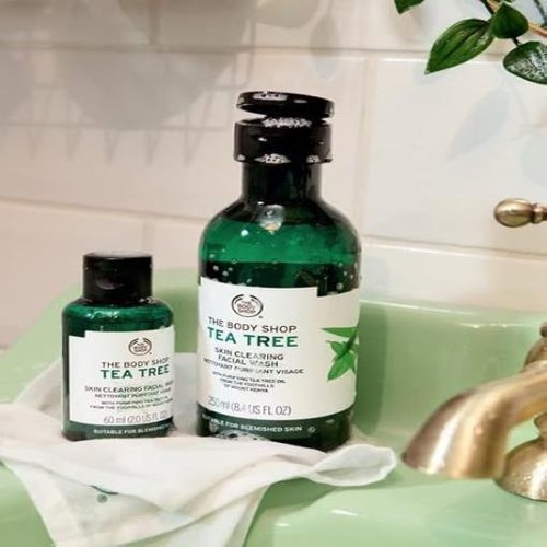 The Body Shop Tea Tree Skin Clearing' facial wash ,Vegan,250ml - Picture 3 of 6