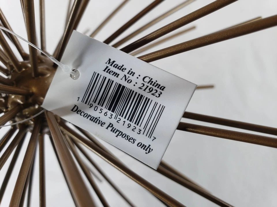 Colección Urban Trends 8x8x8 pulgadas Escultura de erizo de mar de metal acabado recubierto dorado Foto 4 de 4