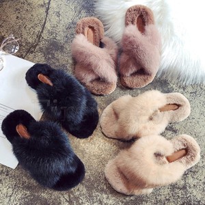 fur slippers