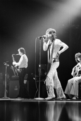 Mick Jagger On Stage Filmmaker And Actor Wall Art Home Decor - POSTER 20x30