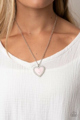 Paparazzi HEART FULL OF LUSTER pink necklace