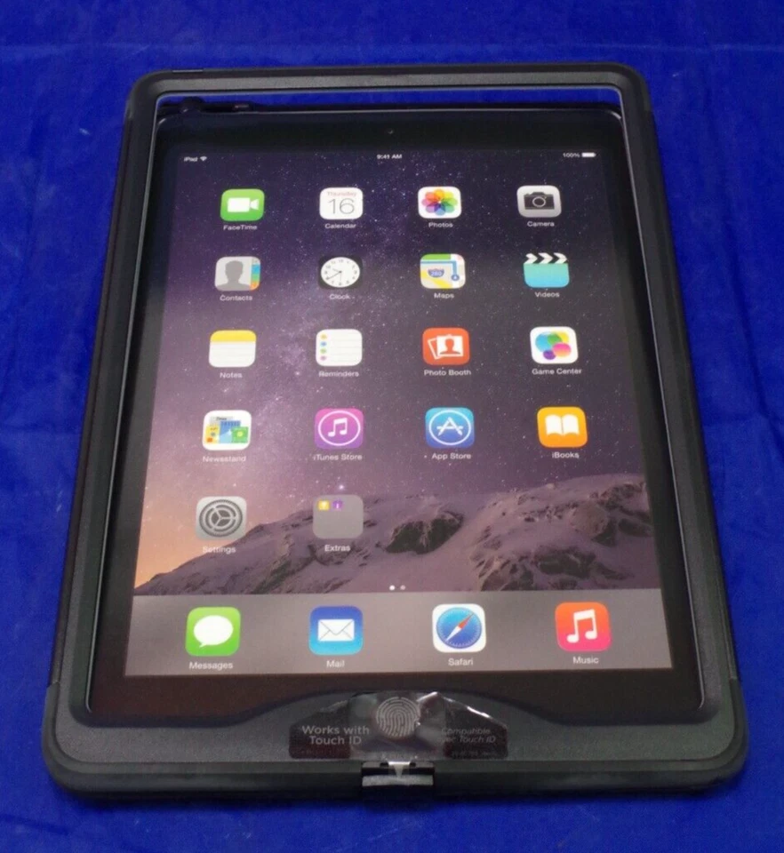 OtterBox Apple Defender iPad Air 2 Unused - Image 3 of 4