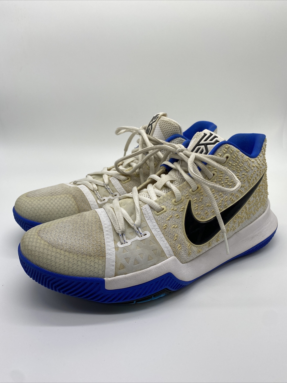 kyrie 3 duke nike