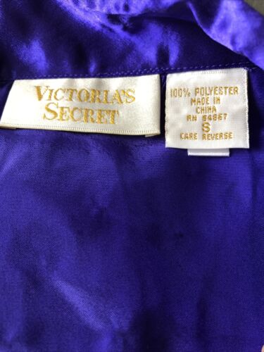 Vintage Victoria's Secret kleines goldenes Etikett Satin Pyjama Lounge Set lila - Bild 3 von 11