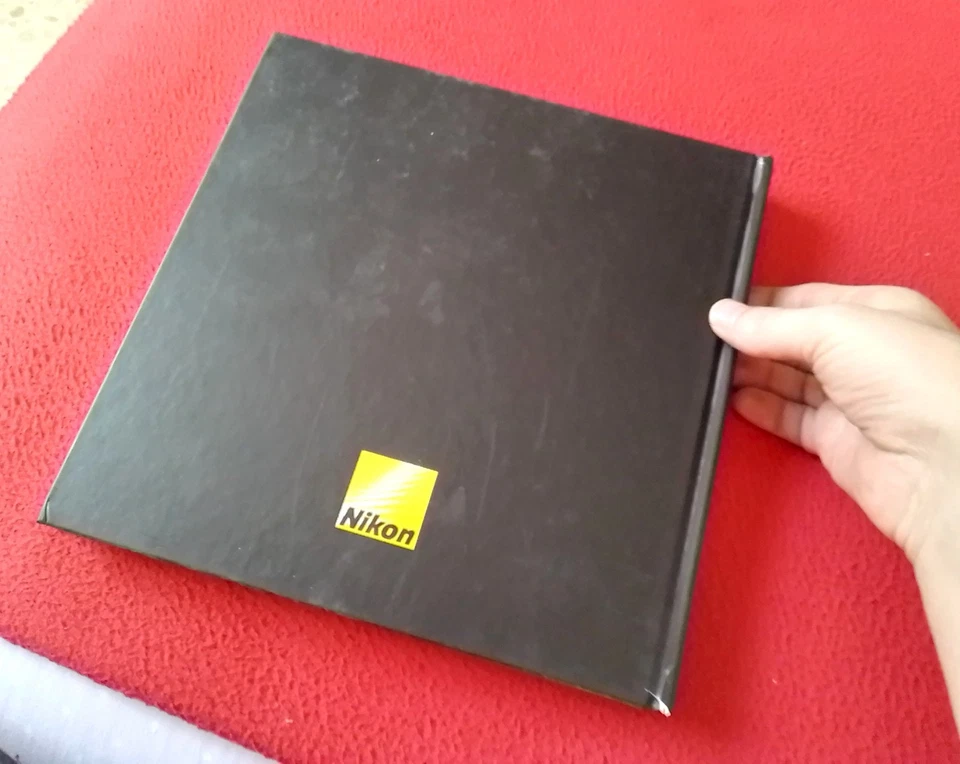 LIBRO FOTO NIKON 10 AÑO 2011, EDITA DIGITAL PHOTO IMAGE, EN ESPAÑOL, TAPA DURA.. - Imagen 2 de 4