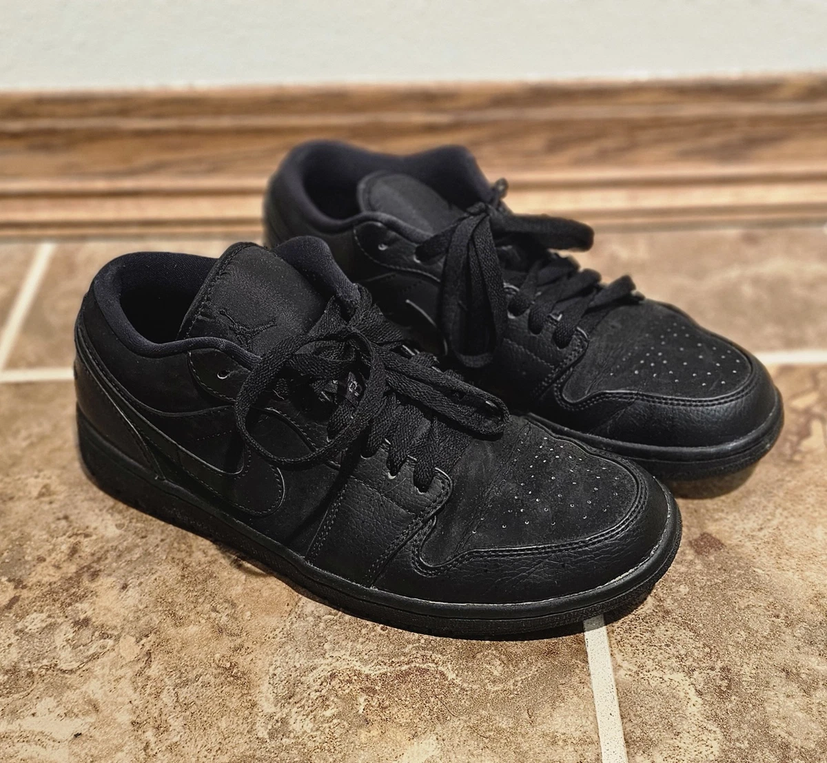 Jordan 1 Retro Low Triple Black 2014 for Sale | Authenticity