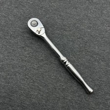 Husky 3/8  Drive Teardrop Head Ratchet Fine T...