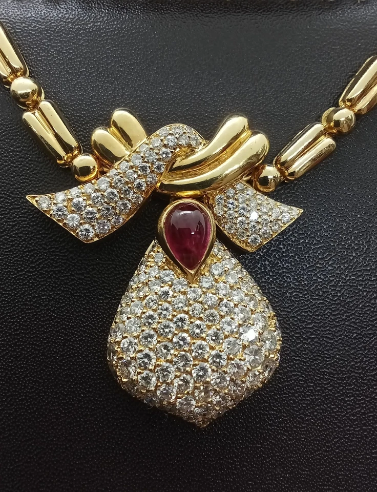 18Kt Yellow Gold Diamond Necklace - Image 2 of 4
