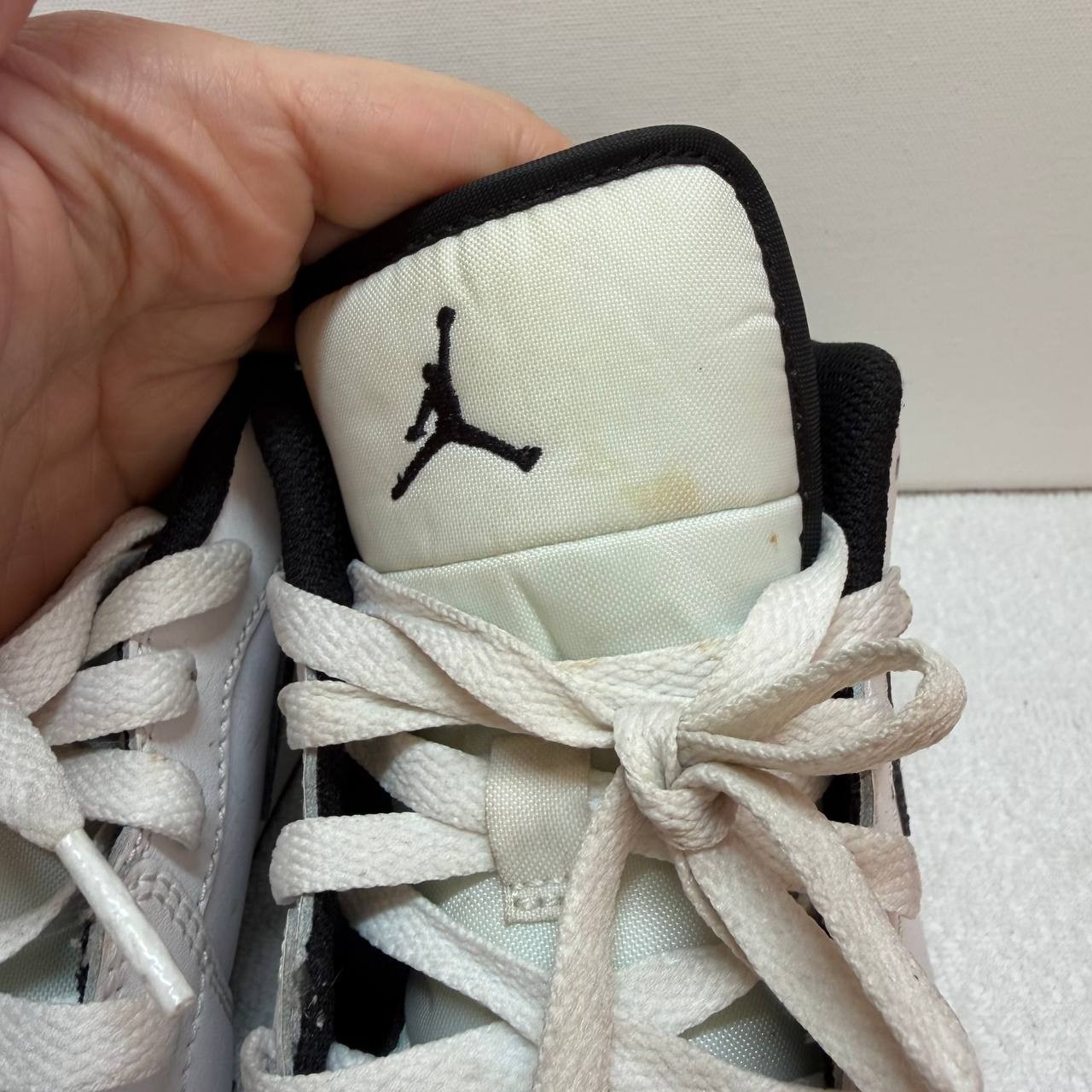 Nike Air Jordan 1 Low White Black Men's Size 6 Sneakers thumbnail 3