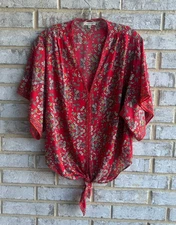 Max Studio Short Kimono Sleeve V-Neck Tie Bottom Floral Blouse Size M
